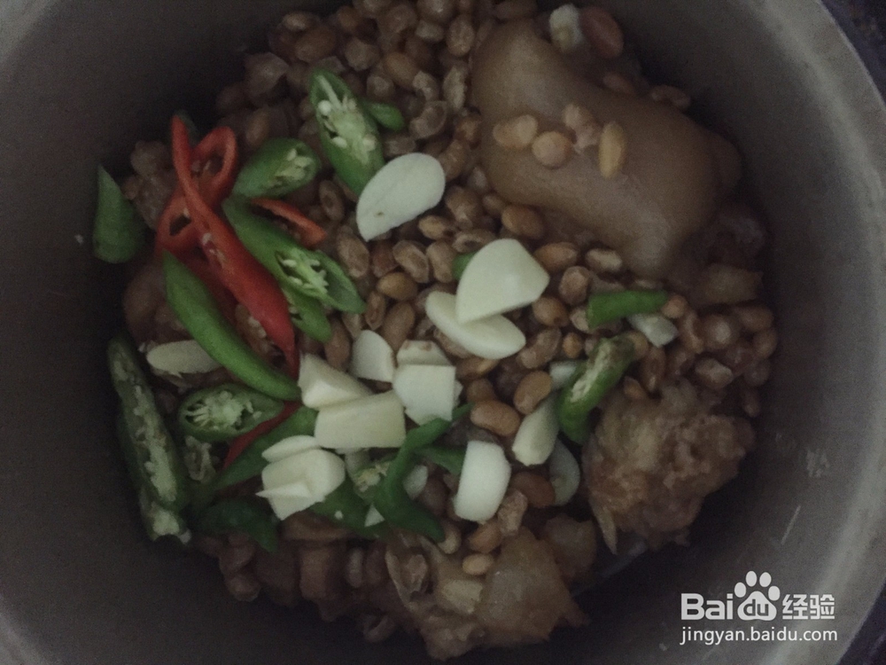 生抽猪脚怎么做