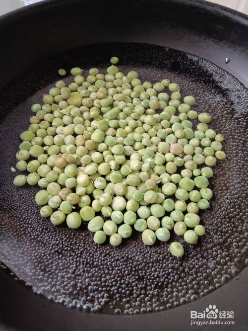 嫩豌豆大米粥