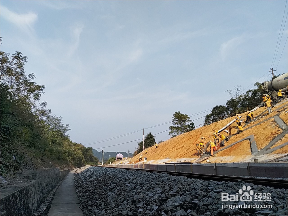 施工生活区宿舍应该符合哪些要求？