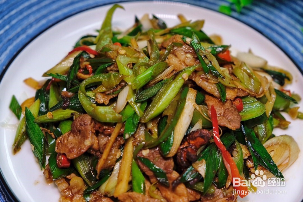 简单又好吃的蒜苗炒肉
