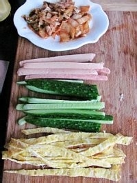 韩式泡菜紫菜包饭