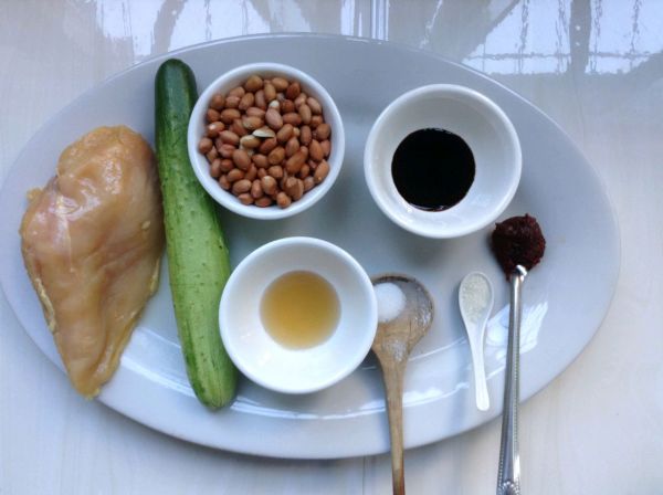 酱香味宫保鸡丁