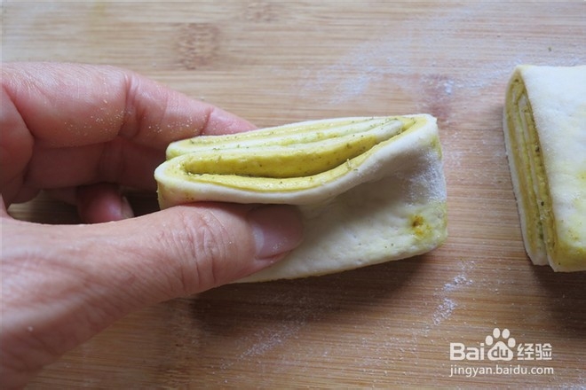 教你做南瓜香豆子双色花卷