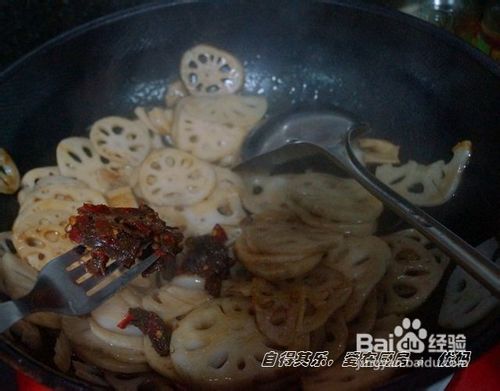 香辣入味干锅藕片的做法