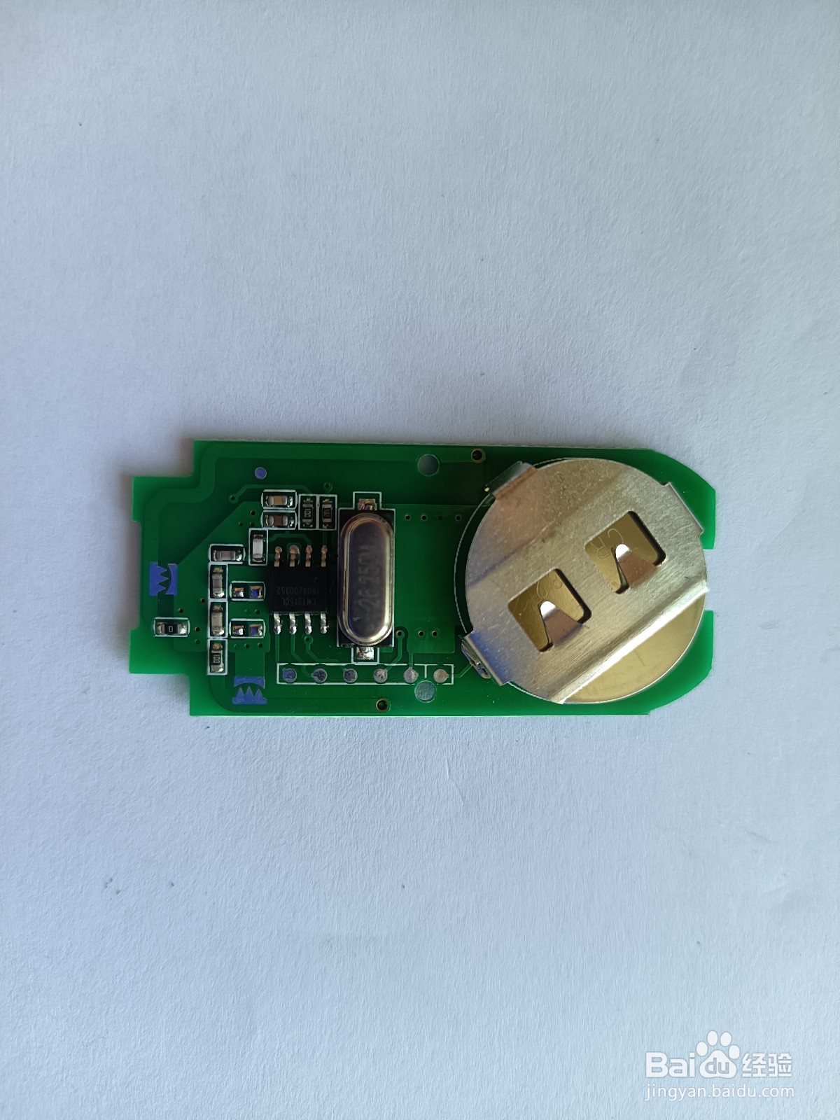 小牛电动车钥匙没电了怎么换电池