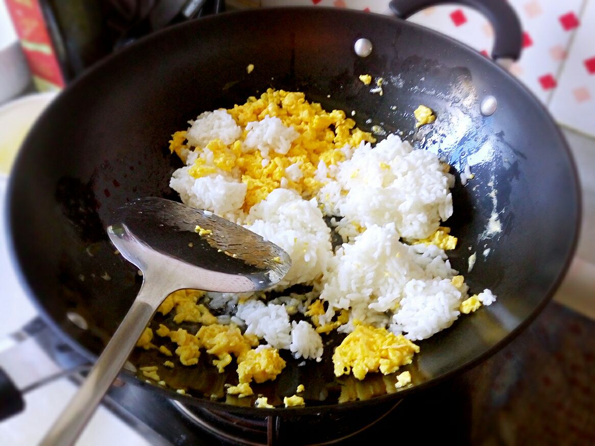 蛋炒饭做法大全，快捷健康又美味！