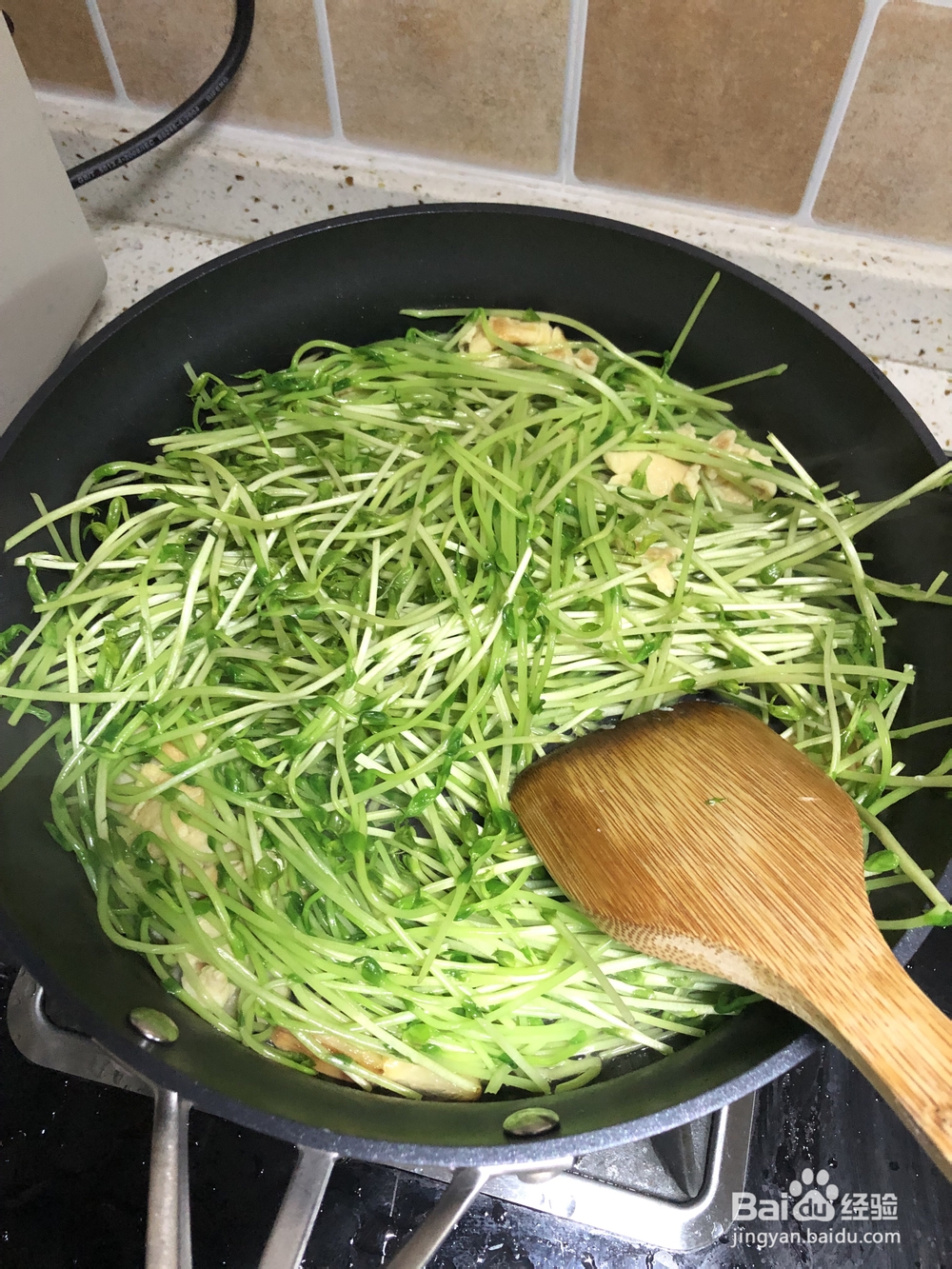 味美鲜香的上汤豆苗