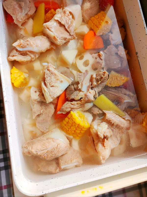 一碗莲藕排骨汤