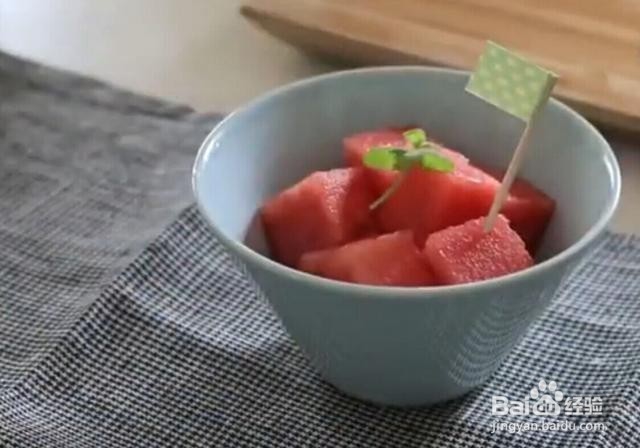 这样切西瓜,吃起来才更爽!