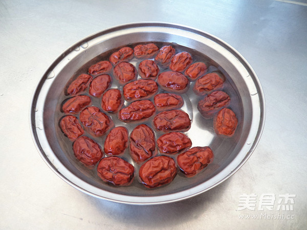 紫薯红枣银耳羹