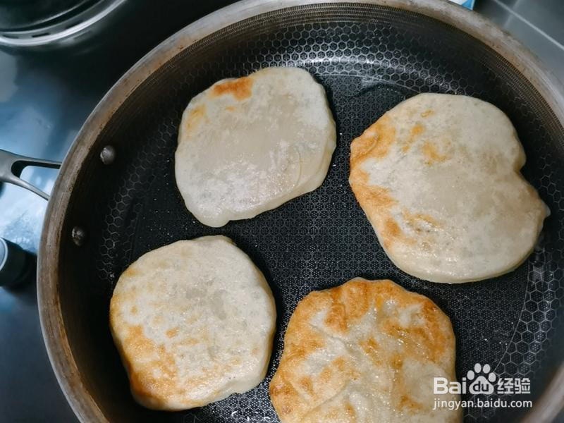 不用揉面的薄皮馅饼的做法