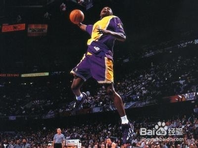 如何学会并打好篮球