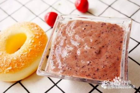 它不仅能让宝宝眼睛明亮，还能促进大脑发育，提高记忆力