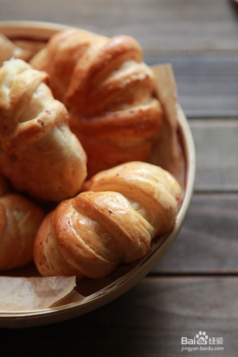 自制萌款营养的乳酪培根小餐包