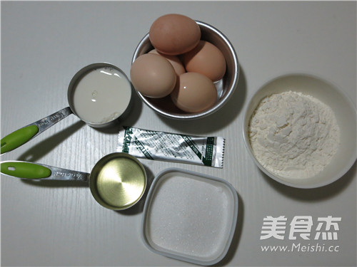 美丽的玫瑰花戚风蛋糕