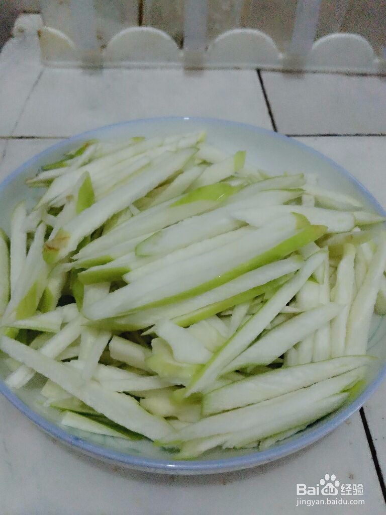 清炒茭白的做法