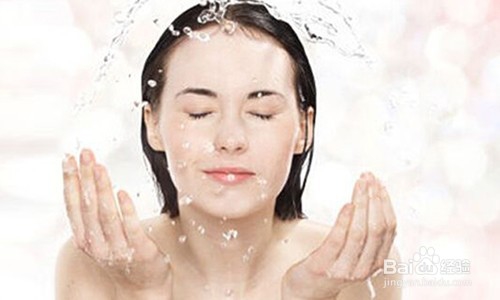 如何正确的洗脸?