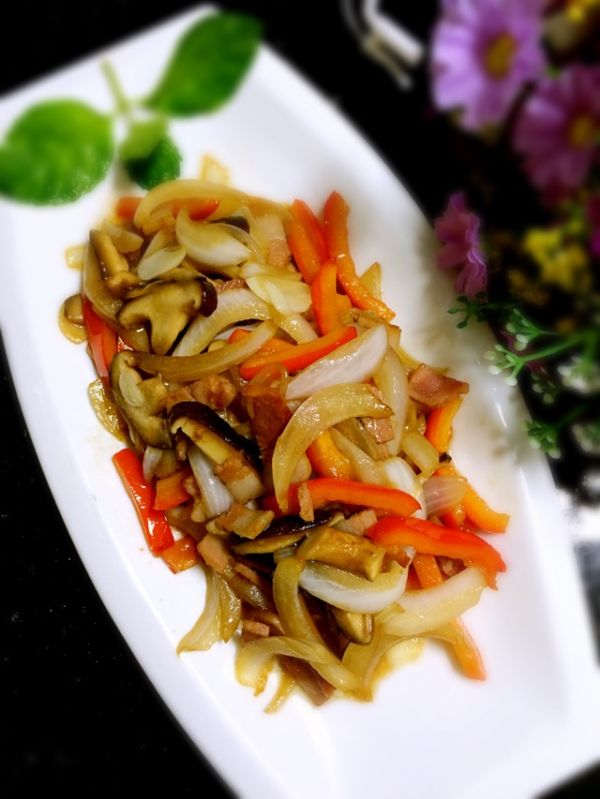 香菇培根炒时蔬