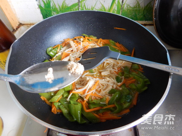 蚝油金针菇的做法