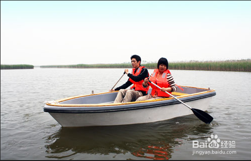 快速学习划船。