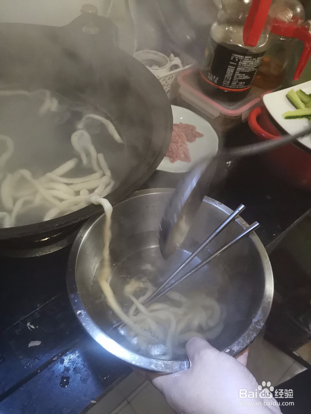 手擀长寿面做法