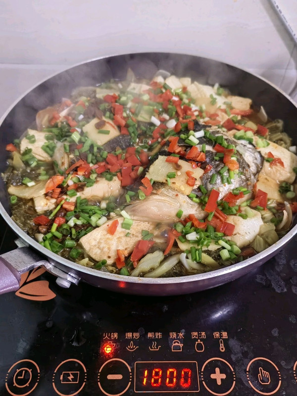 酸菜水豆腐鱼头煲