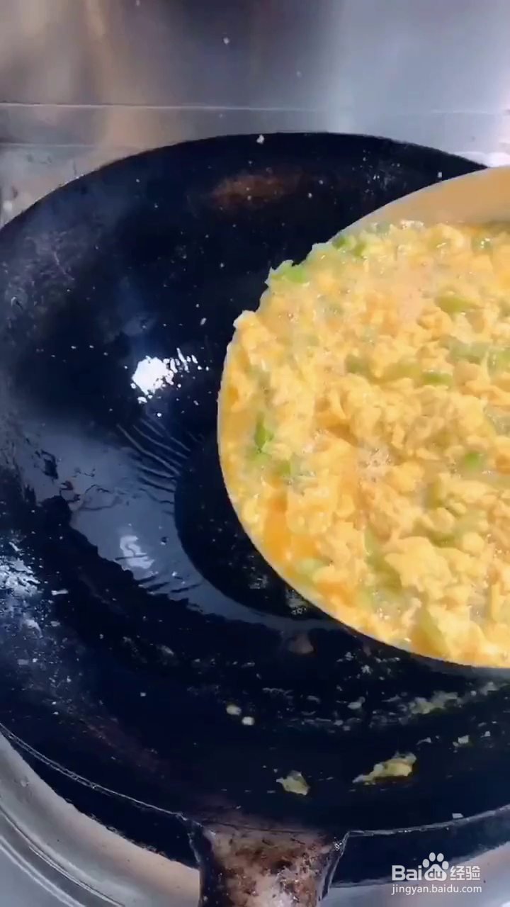 如何制作好吃的青椒煎蛋?