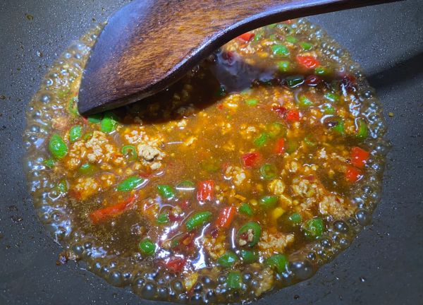 鱼香肉沫茄子煲