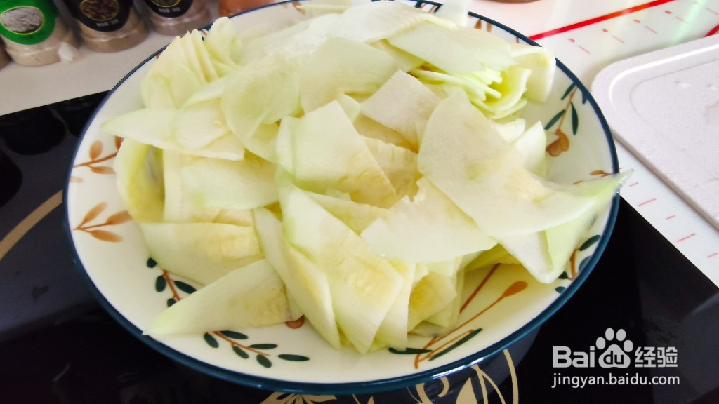 小炒酸辣油笋西葫芦