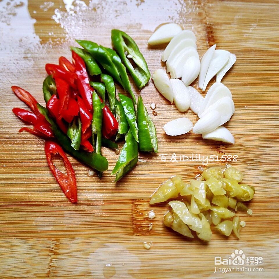 腊肉炒有机花菜的做法