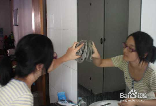 玻璃,纱窗油污怎么去除?