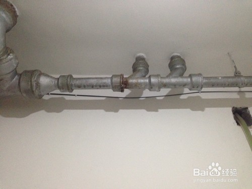 厨房铸铁下水道疏通方法