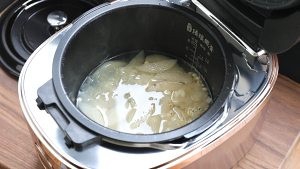 怎么做雪梨薏米桂花糖水