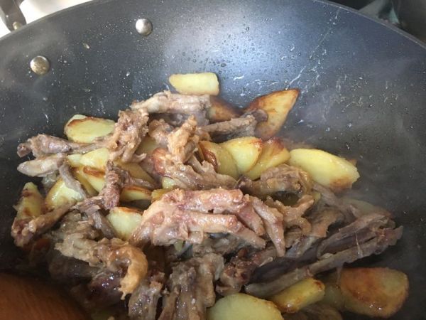 干锅对味酱鸭#食光社干锅鸭