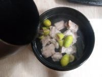 青橄榄排骨汤的做法