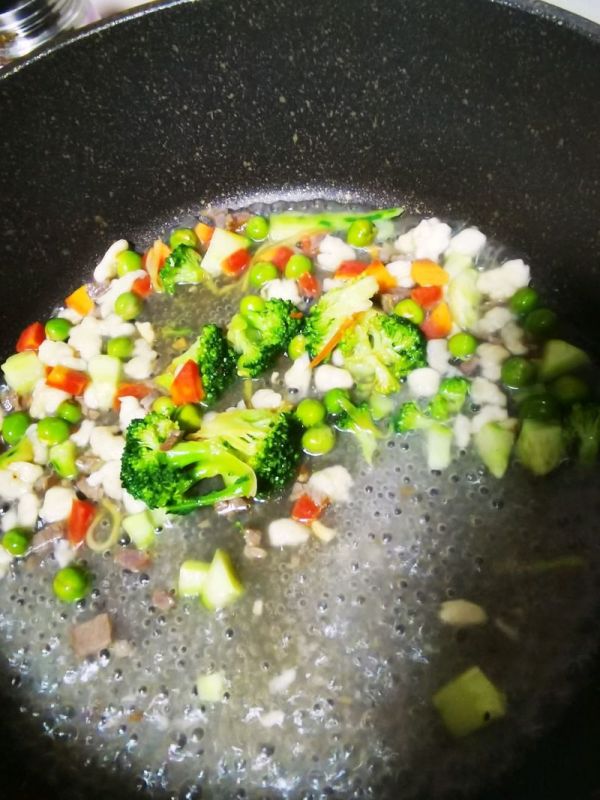 五彩牛肉面疙瘩