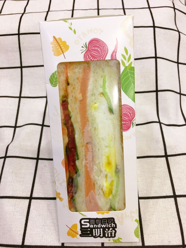 鸡蛋火腿三明治