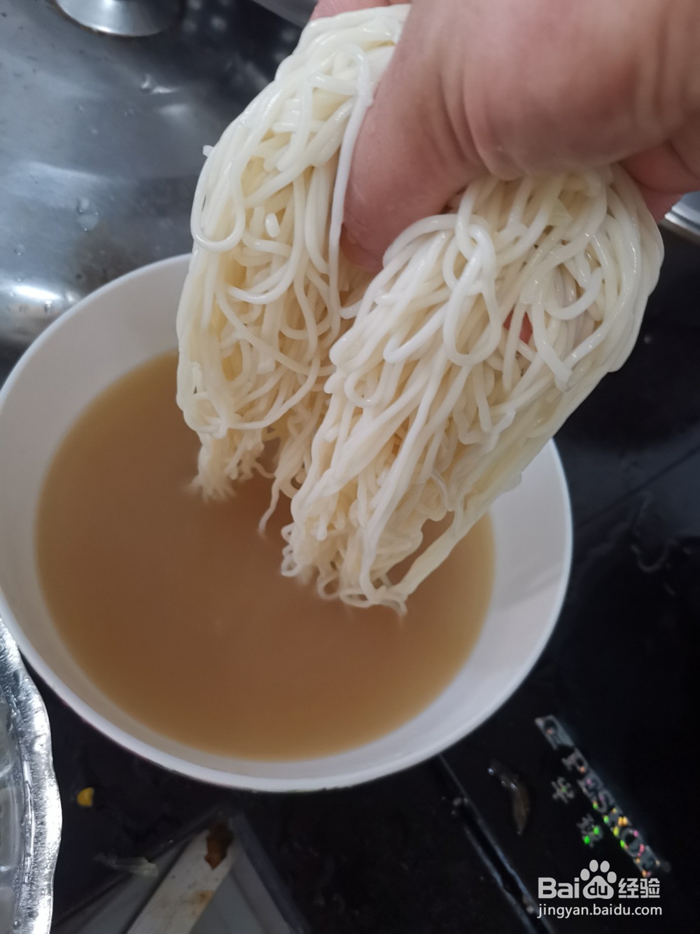 大骨浓汤细面条