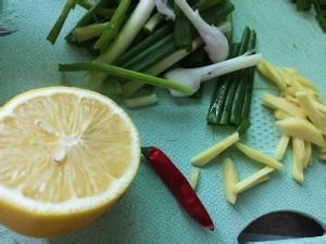 怎么做地道美味的酸甜柠檬鱼