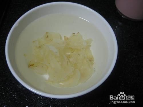 #初冬怎么吃# 百合鸡蛋汤