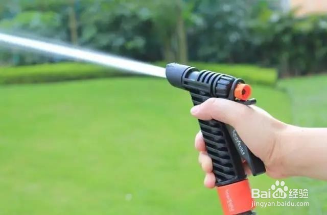 汽车保养：买车后，车上必备的13件物品！