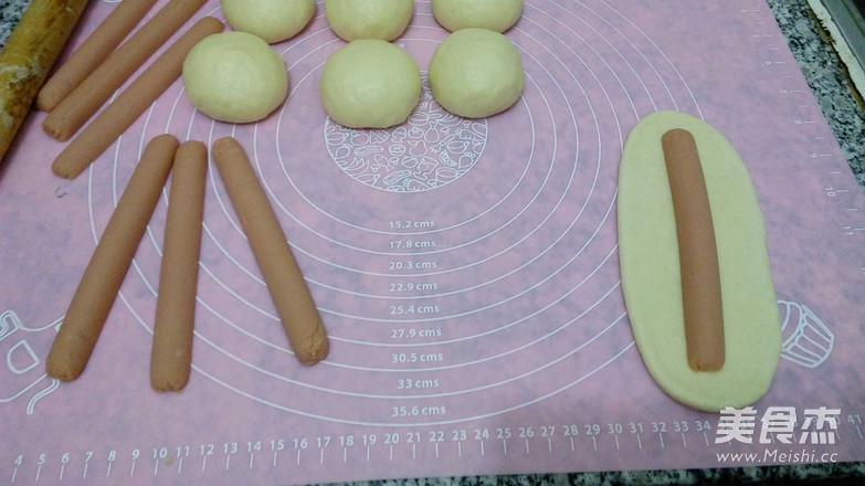 火腿卡仕达酱面包