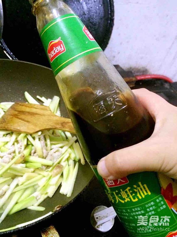西葫芦炒肉丝