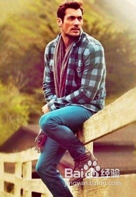 潮男示范新男士围巾系法，尽显本季潮男本色