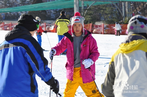 韩国滑雪洪川滑雪场一日游