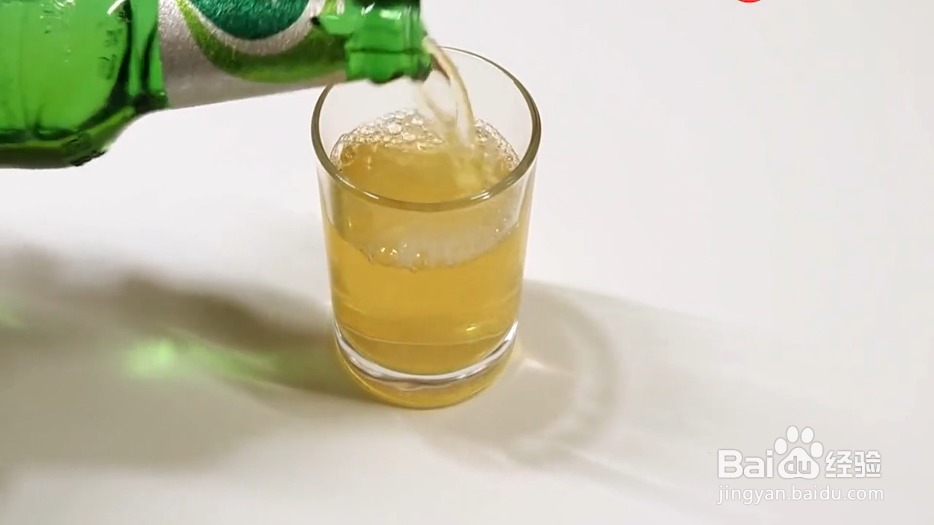 食盐和啤酒放在一起有什么妙用呢?