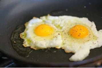 荷花煎鸡蛋的做法