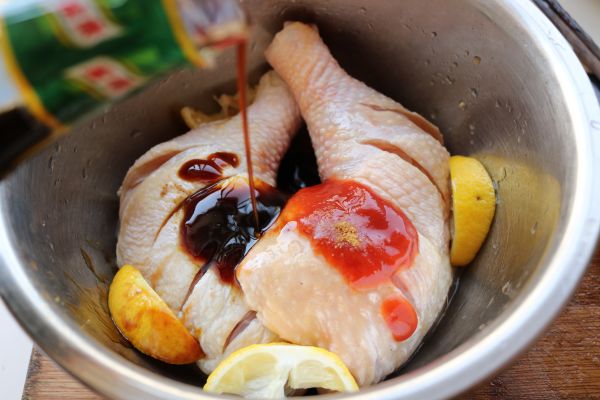 柠香葱油焗鸡腿