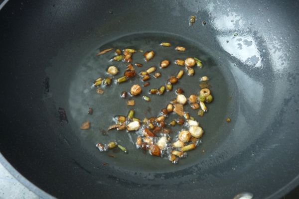 蟹籽银耳拌豌豆