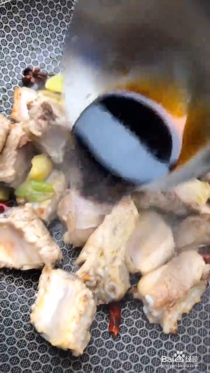如何在家自制排骨烧豆角